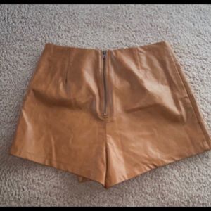 She + Sky | Brown faux leather skort